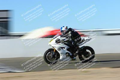 media/Jan-09-2022-SoCal Trackdays (Sun) [[2b1fec8404]]/Front Straight Speed Shots (1pm)/